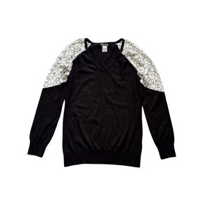 VENUS Floral Lace Shoulder V-Neck Sweater